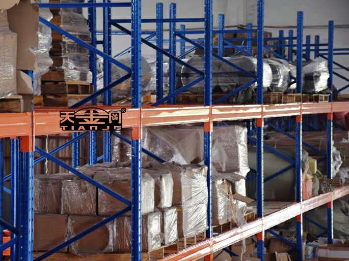 倉庫貨架批發(fā)價格