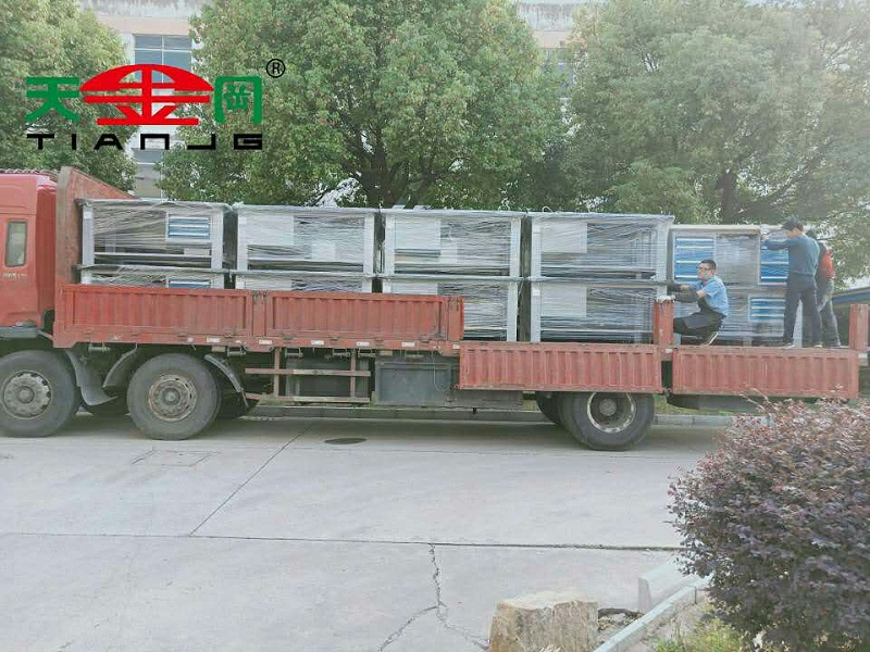 供應(yīng)廣州鉗工臺(tái)生產(chǎn)廠家