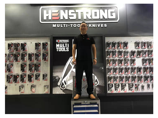 德資企業(yè)考察團隊走進工具柜廠家天金岡，實地考察工廠！