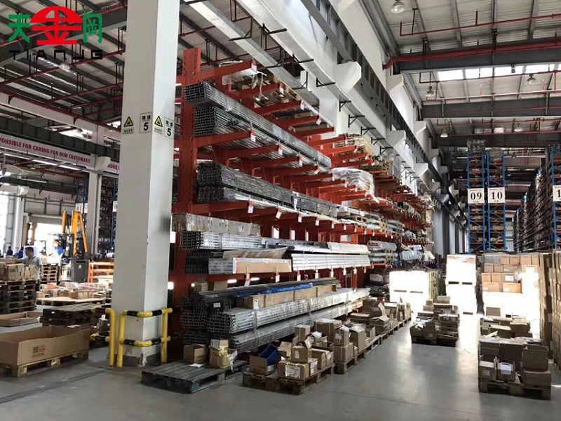 倉(cāng)儲(chǔ)貨架生產(chǎn)廠(chǎng)家