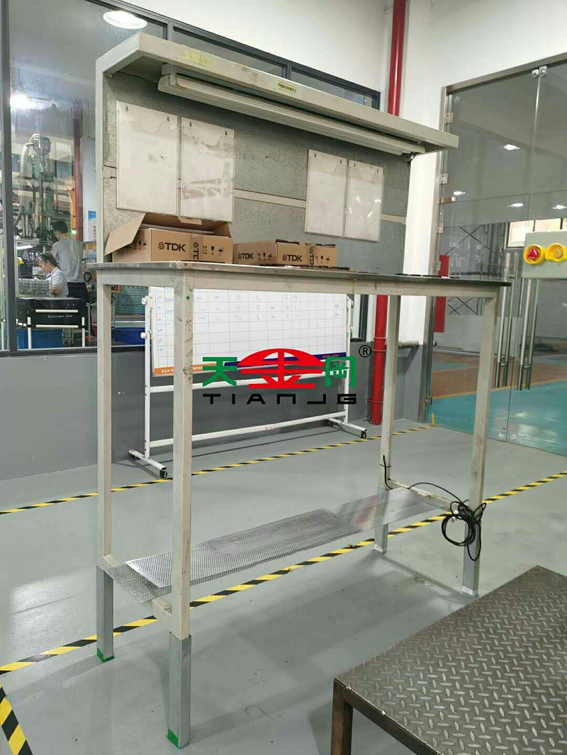 鉗工工作臺(tái)廠家