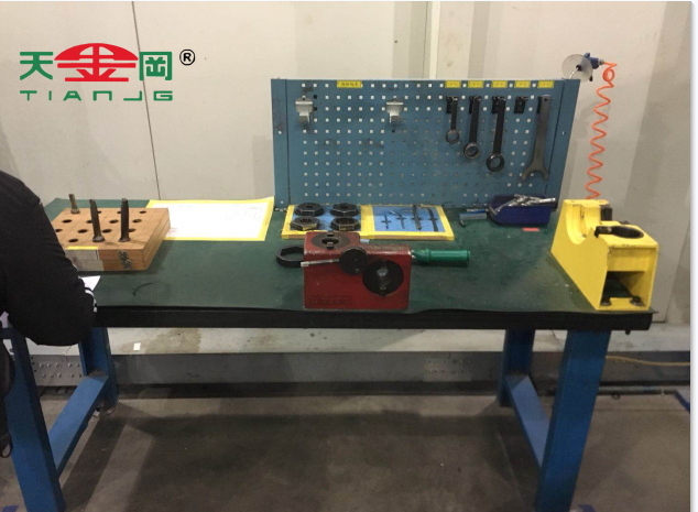 不銹鋼工作桌生產廠家